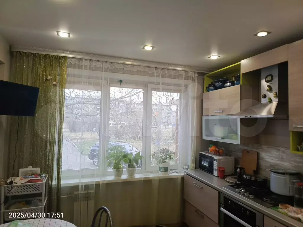 3-к. квартира, 59 м, 1/5 эт. - Фото 0