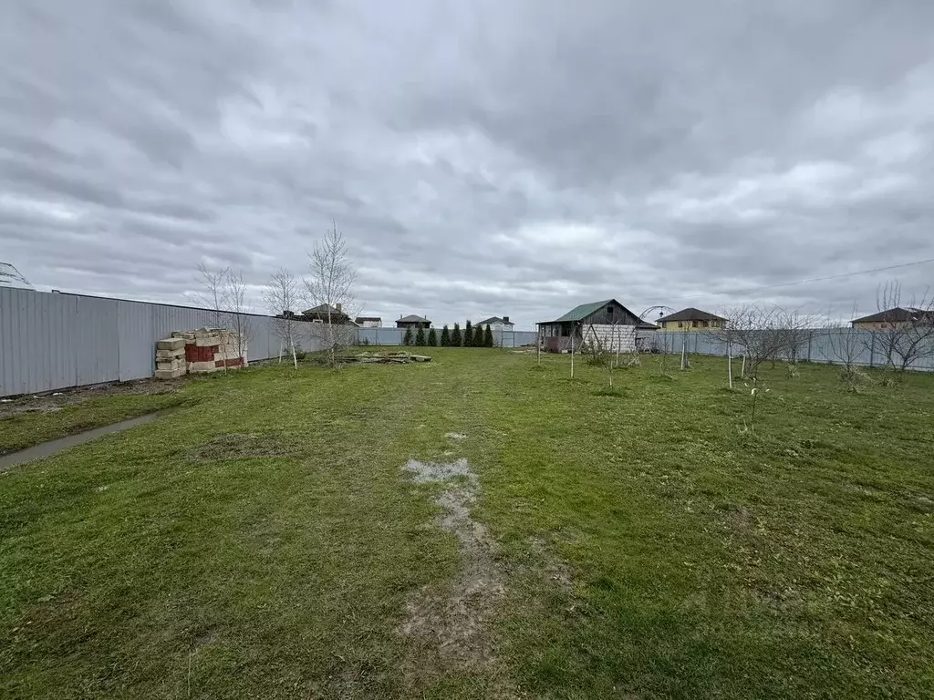 Участок в Калужская область, Калуга городской округ, д. Шопино ул. ... - Фото 1