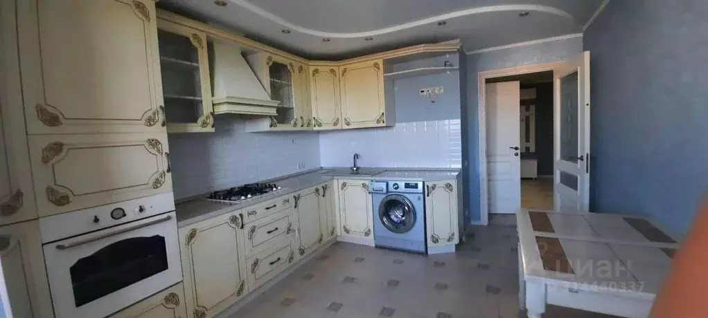2-к кв. Калужская область, Калуга ул. Гурьянова, 73 (70.0 м) - Фото 0