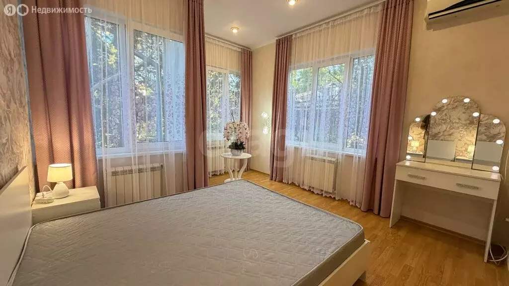 2-комнатная квартира: Ялта, улица Кирова, 12 (41 м) - Фото 1