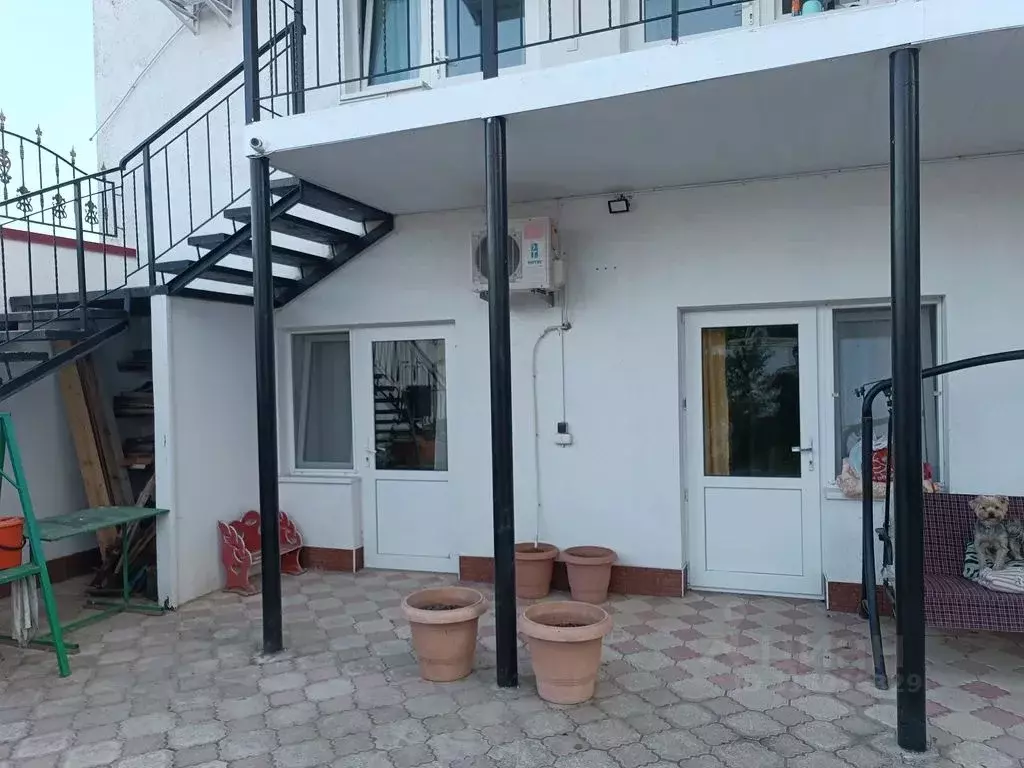 Комната Крым, Сакский район, Штормовское с/пос, с. Поповка ул. ... - Фото 0
