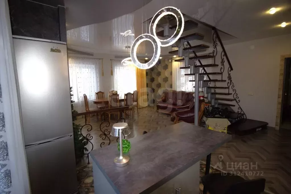 Дом в Вологодская область, Великий Устюг пер. Речников, 1 (107 м) - Фото 1