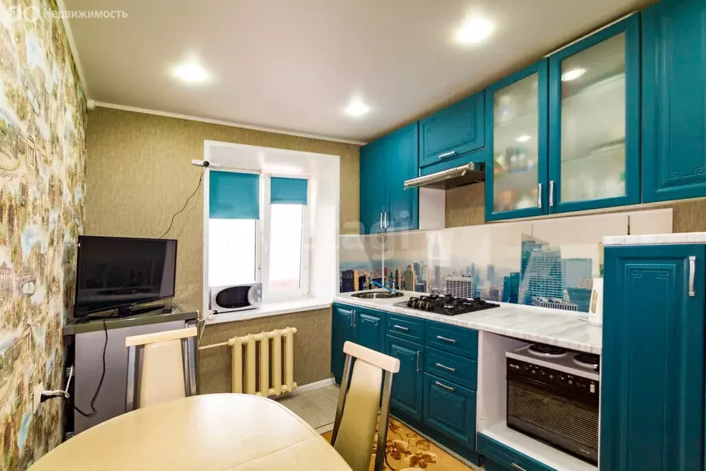 3-комнатная квартира: Ялуторовск, улица Менделеева, 4 (62 м) - Фото 1