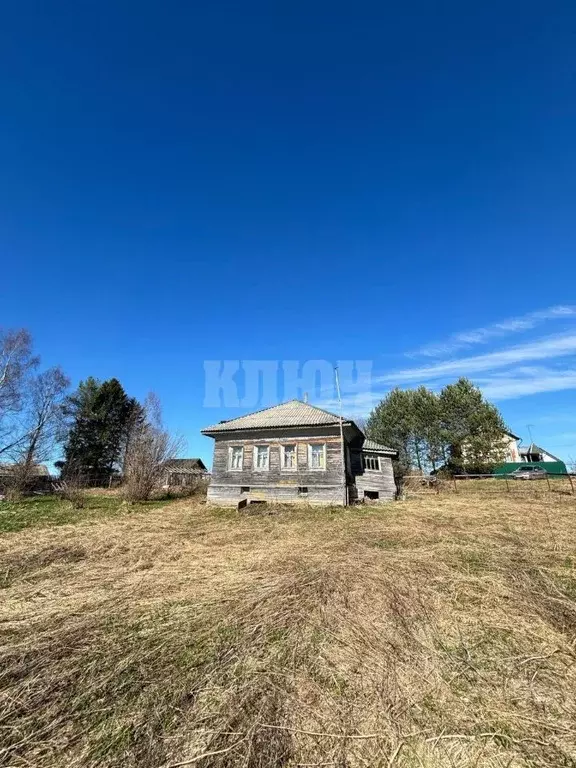 Дом в Вологодская область, Сокольский муниципальный округ, д. Исаково ... - Фото 1