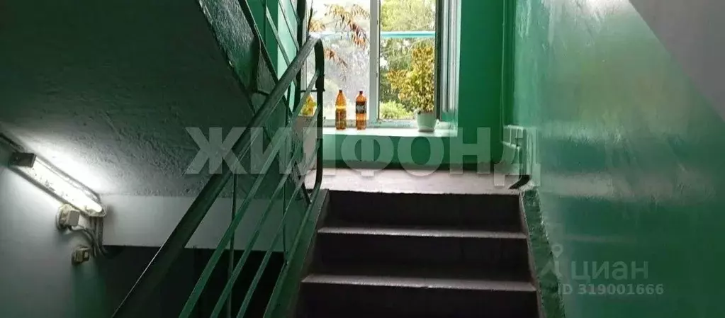 Студия Новосибирская область, Новосибирск ул. Есенина, 9/1 (11.1 м) - Фото 1