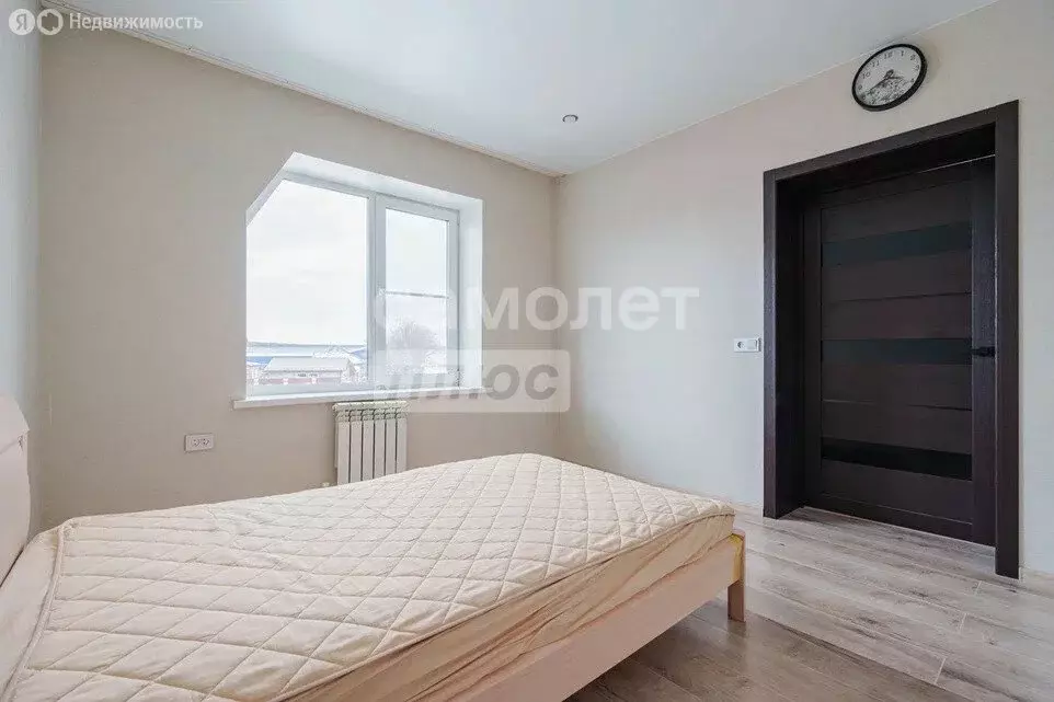 Дом в Арамиль, улица Народной Воли, 4/2 (171.4 м) - Фото 1