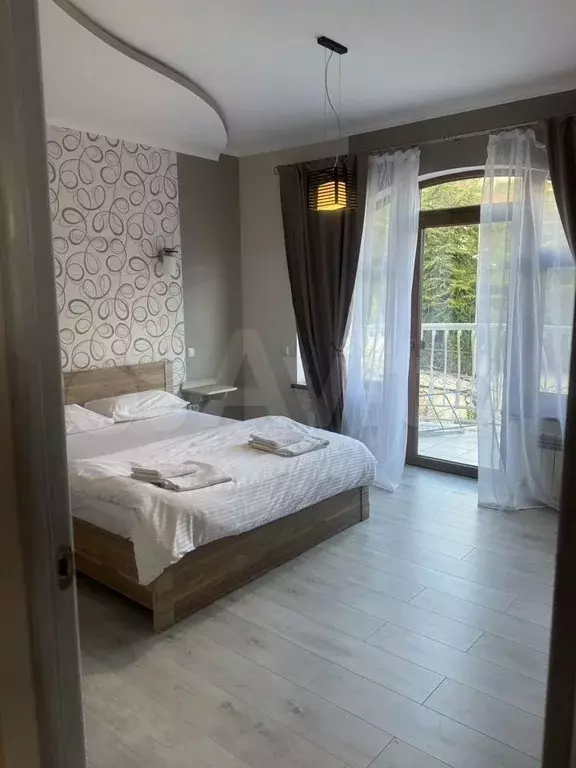 Комната 50 м, 4/4 эт. - Фото 1
