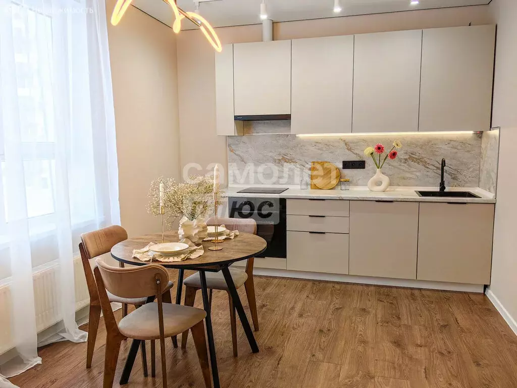 2-комнатная квартира: Ульяновск, улица Народного учителя Латышева, 5 ... - Фото 1