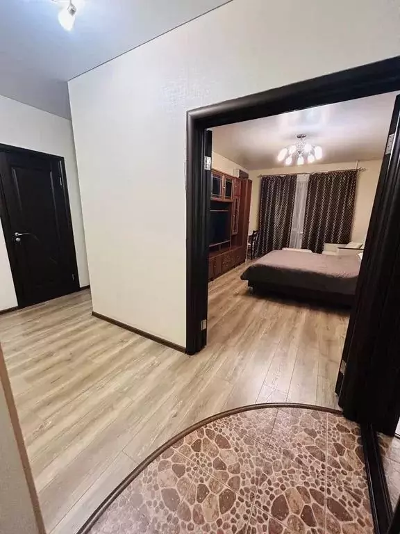 1-к кв. Тюменская область, Тюмень ул. Евгения Богдановича, 8 (45.0 м) - Фото 1