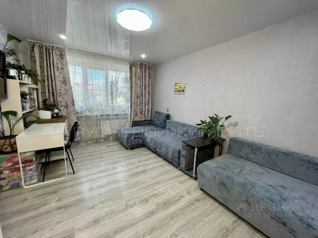 3-к кв. Кировская область, Киров ул. Воровского, 121 (59.9 м) - Фото 0