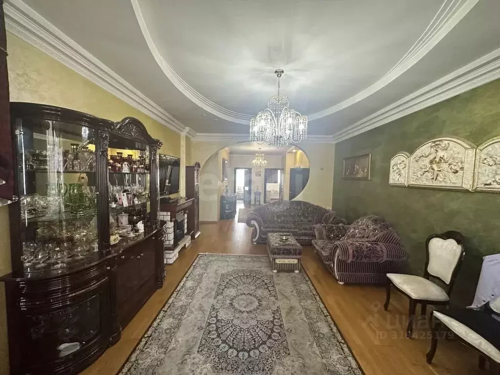 4-к кв. Белгородская область, Белгород Гостенская ул., 4 (147.5 м) - Фото 1