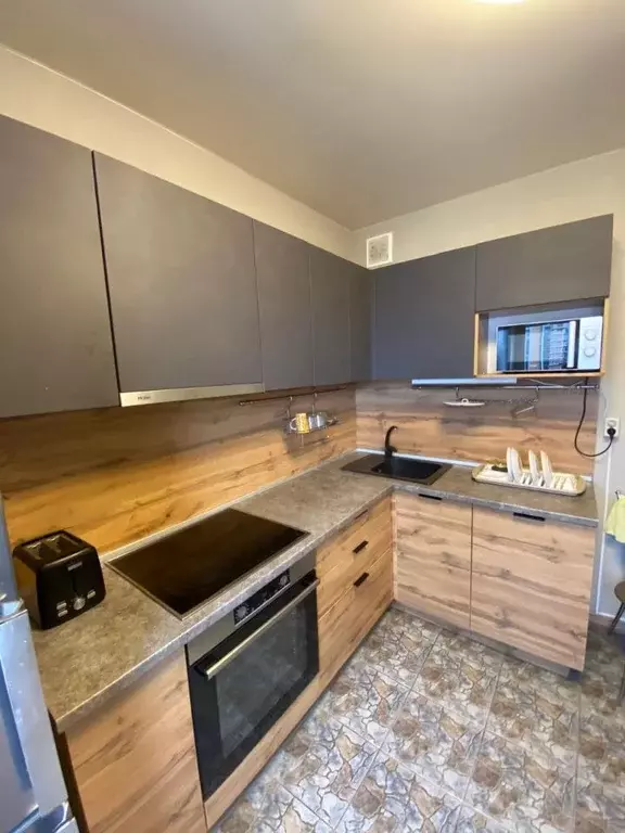 2-к кв. Красноярский край, Красноярск Взлетная ул., 8 (56.3 м) - Фото 2