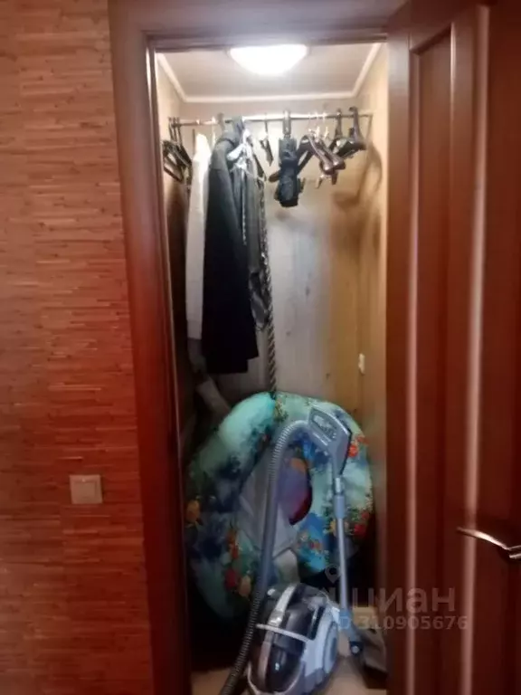Гараж в Хабаровский край, Комсомольск-на-Амуре Уральская ул., 24 (90 ... - Фото 1