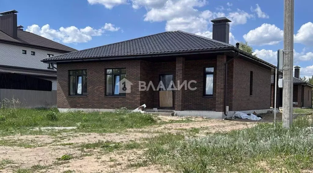 Дом в Воронежская область, Рамонский район, с. Новоживотинное Южная ... - Фото 1