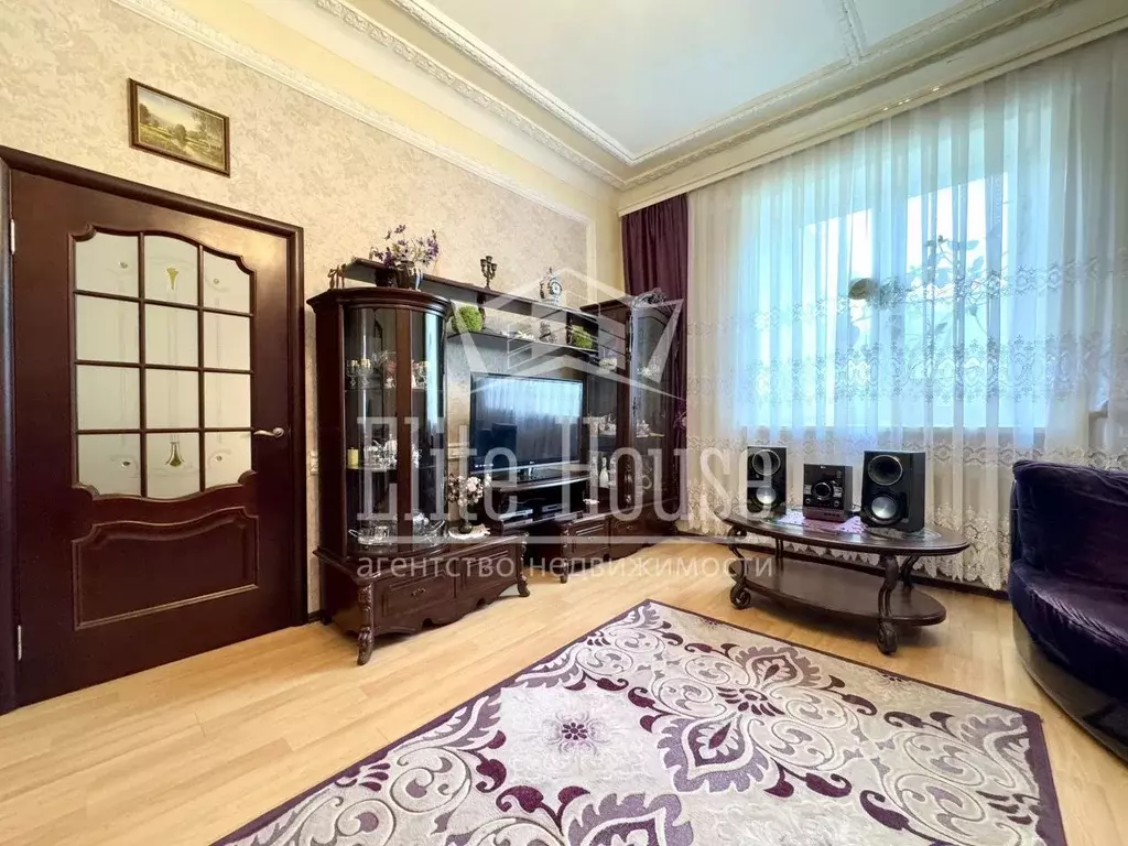3-к кв. Калужская область, Калуга ул. Чичерина, 18 (89.9 м) - Фото 0