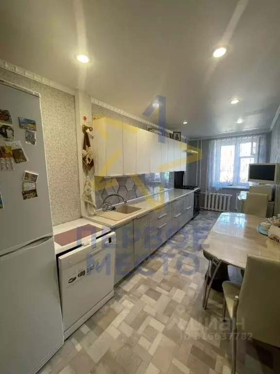 4-к кв. Башкортостан, Благовещенск ул. Комарова, 31 (74.0 м) - Фото 0