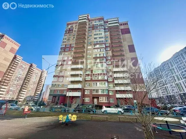 3-комнатная квартира: посёлок городского типа Дрожжино, Новое шоссе, ... - Фото 1