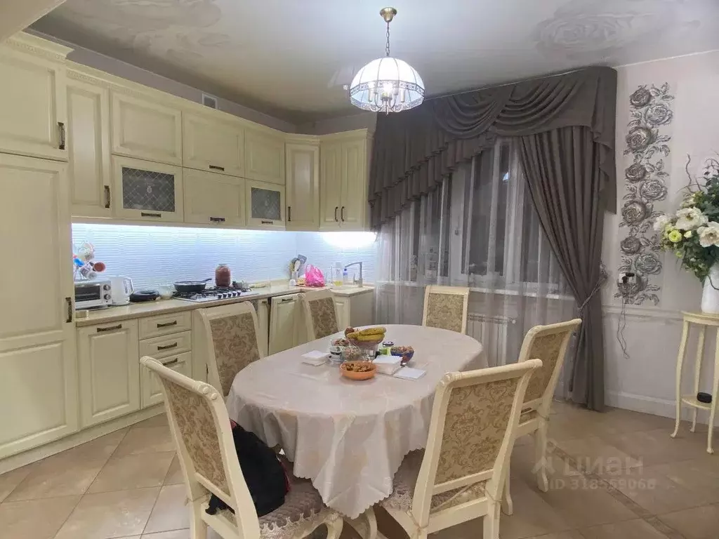Дом в Ростовская область, Ростов-на-Дону Патриотическая ул., 12 (220 ... - Фото 0
