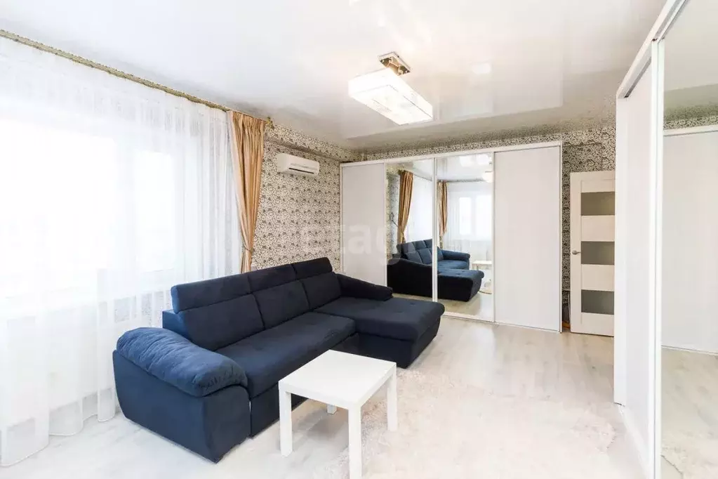 2-к кв. Удмуртия, Ижевск ул. Героя России Ильфата Закирова, 28 (66.4 ... - Фото 1