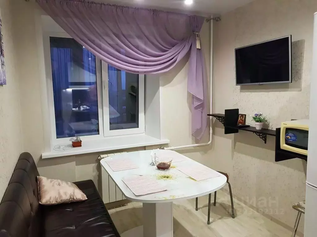 1-к кв. Коми, Сыктывкар ул. Старовского, 30 (40.0 м) - Фото 1