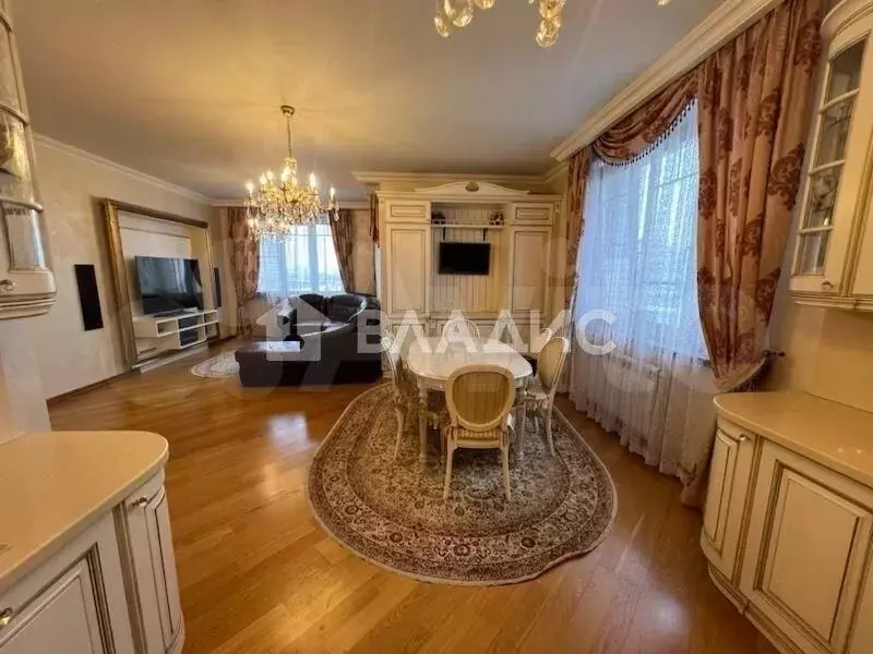 3-к. квартира, 105 м, 9/10 эт. - Фото 0
