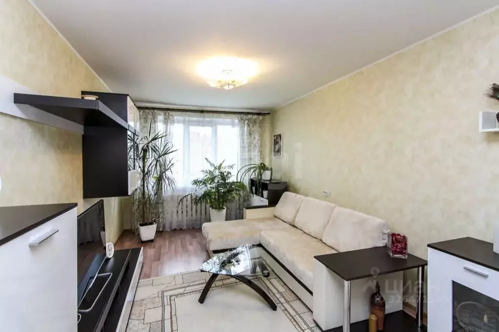 3-к кв. Тюменская область, Тюмень Заречный проезд, 31 (66.0 м) - Фото 1