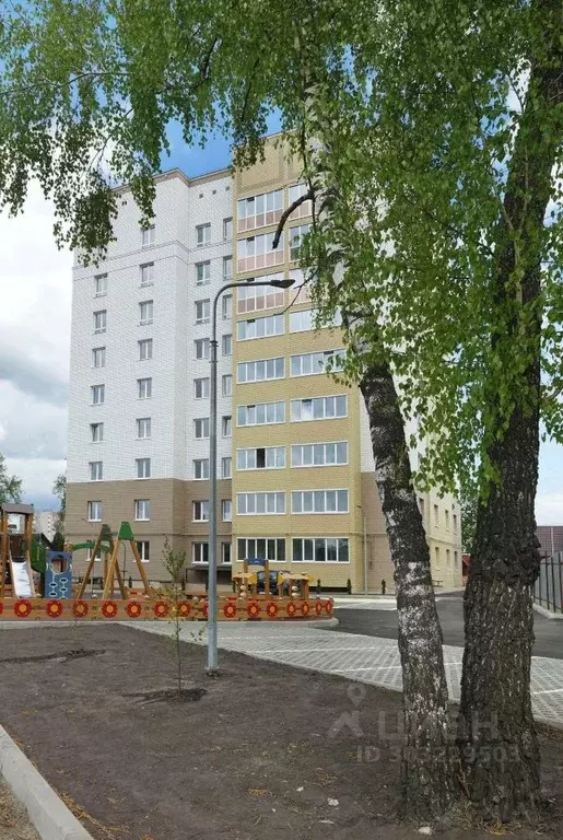 2-к кв. Брянская область, Брянск Житомирский пер., 8А (66.7 м) - Фото 1