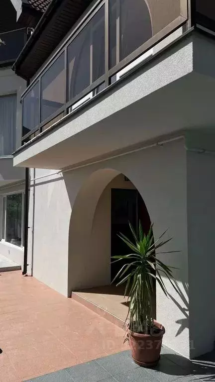 Дом в Краснодарский край, Сочи Курортный просп., 100/95 (300 м) - Фото 2