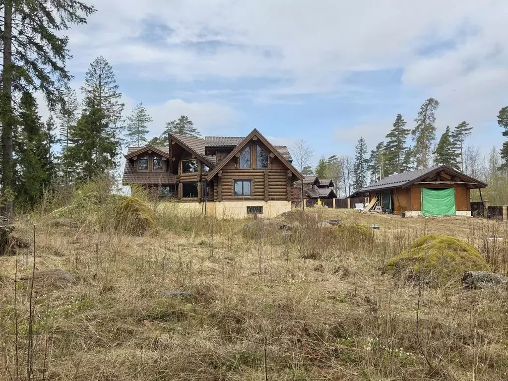 Дом в Ленинградская область, Выборгский район, Приморское городское ... - Фото 1