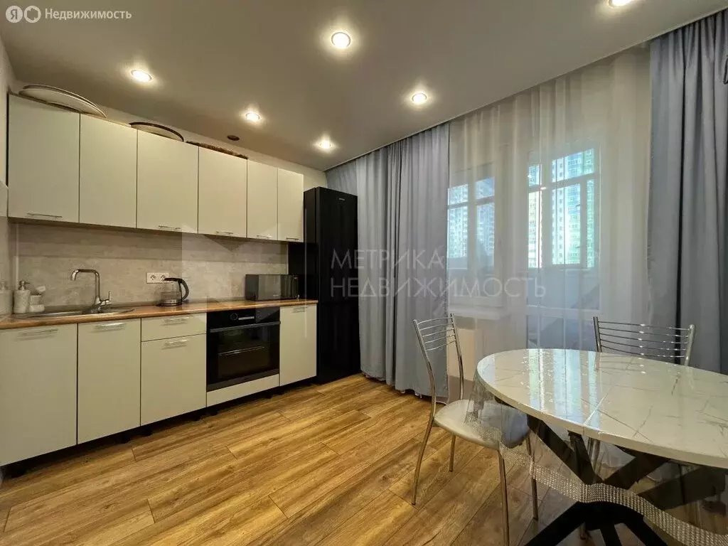 1-комнатная квартира: Тюмень, улица Павла Шарова, 7к1 (41 м) - Фото 2