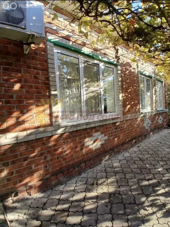 Дом в село Александровка, Октябрьская улица (60 м) - Фото 1