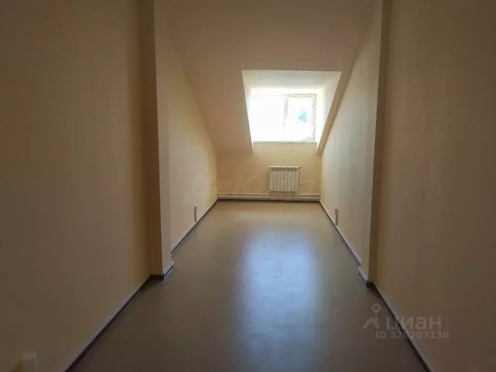 Офис в Ульяновская область, Ульяновск Октябрьская ул., 22с15 (20 м) - Фото 0