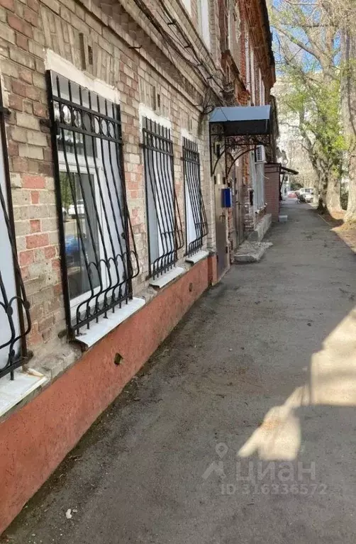 2-к кв. Саратовская область, Саратов ул. Имени Челюскинцев, 131 (30.0 ... - Фото 0