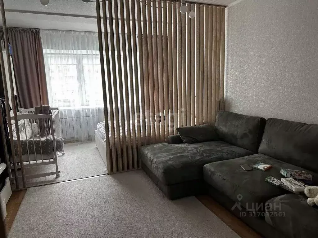 3-к кв. Свердловская область, Екатеринбург ул. Циолковского, 32 (88.6 ... - Фото 0