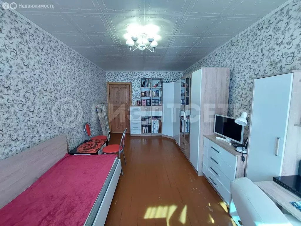 2-комнатная квартира: Кировск, улица 50 лет Октября, 21 (44 м) - Фото 1