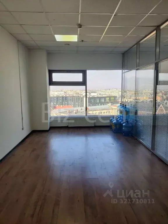 Офис в Санкт-Петербург пл. Александра Невского, 2 (39 м) - Фото 2