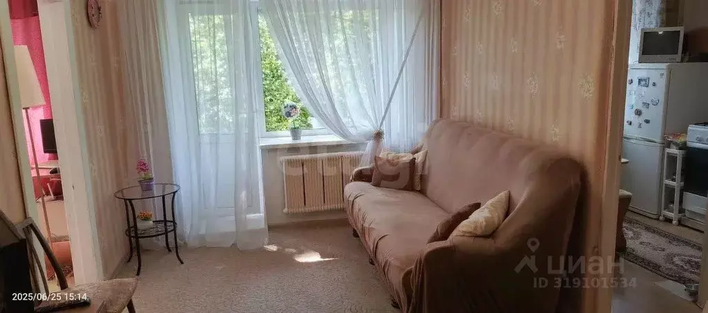 2-к кв. Ярославская область, Рыбинск Солнечная ул., 9 (42.3 м) - Фото 0