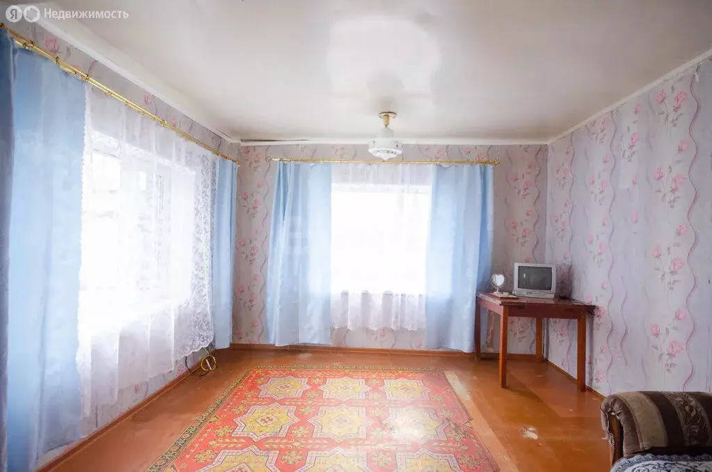 Дом в Ялуторовск, Красноармейская улица (20 м) - Фото 2