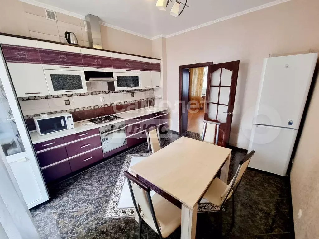 2-к. квартира, 82 м, 2/5 эт. - Фото 1