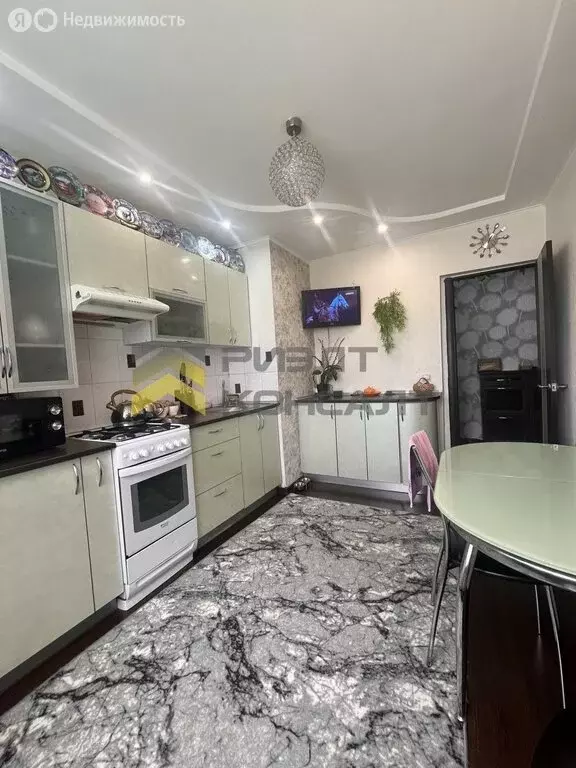 3-комнатная квартира: Омск, улица Завертяева, 7к2 (63.2 м) - Фото 0