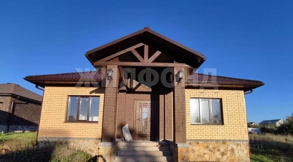 Дом в Белгородская область, Белгородский район, Тавровское с/пос, с. ... - Фото 1