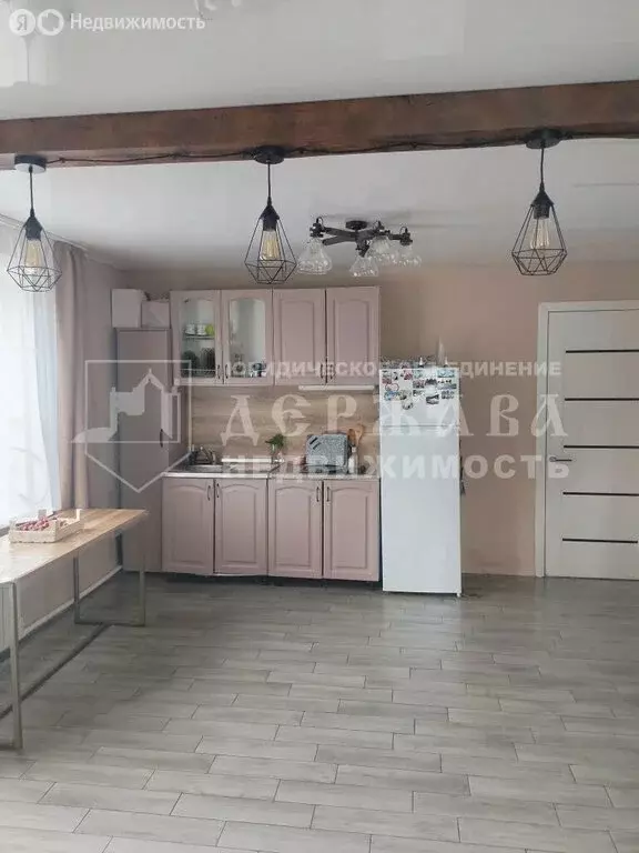 Дом в Ленинск-Кузнецкий, улица Бестужева (100 м) - Фото 1