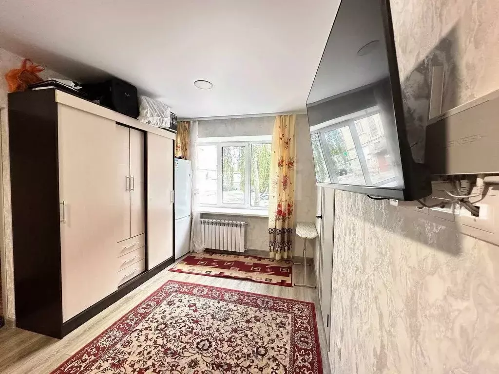 2-к кв. Воронежская область, Воронеж ул. 9 Января, 111 (41.7 м) - Фото 0