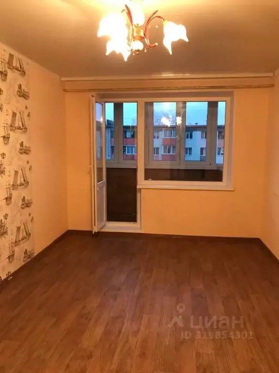 2-к кв. Белгородская область, Старый Оскол Лебединец мкр, 11 (42.0 м) - Фото 0