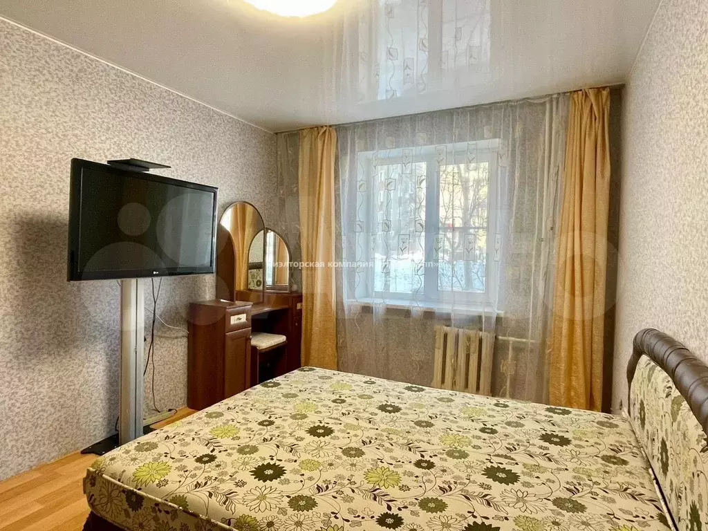 3-к. квартира, 70 м, 1/10 эт. - Фото 1