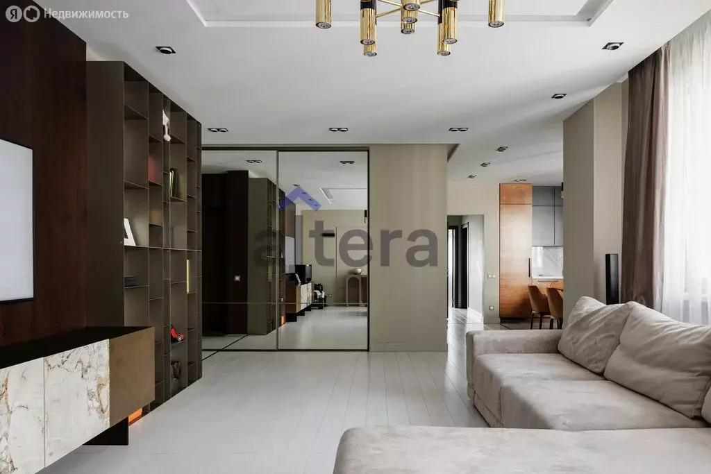 3-комнатная квартира: Казань, улица Шуртыгина, 7 (97.4 м) - Фото 1