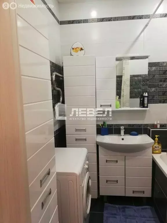 2-комнатная квартира: Подольск, улица 43-й Армии, 19 (70.6 м) - Фото 1