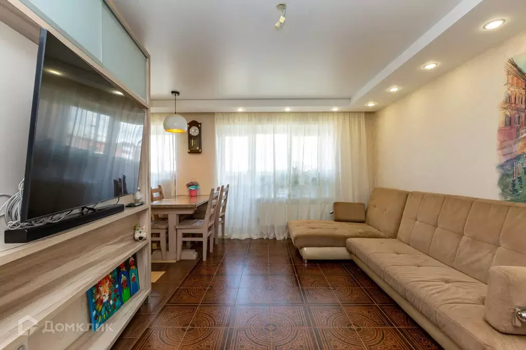 Продаётся 4-к квартира, 71.8 м - Фото 0