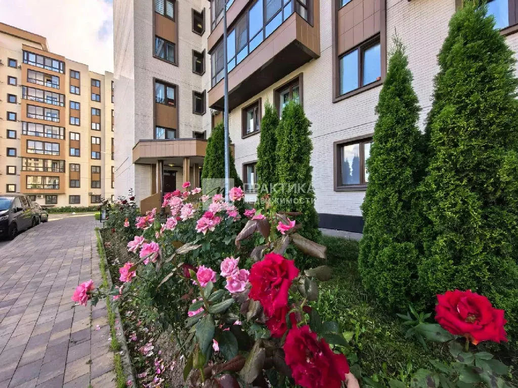 Продается 3-комнатная квартира - Фото 1