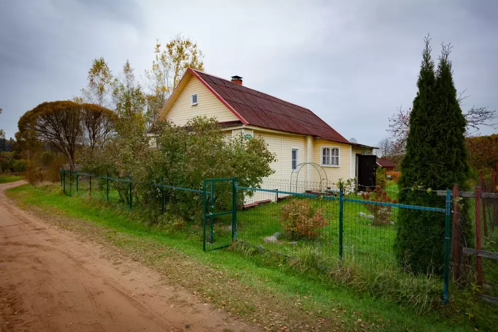 Дом в Новгородская область, Маловишерский район, Веребьинское с/пос, ... - Фото 1